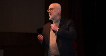 Kemal Sayar konferansına yoğun ilgi