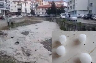 Bilye büyüklüğündeki dolu korkuttu!