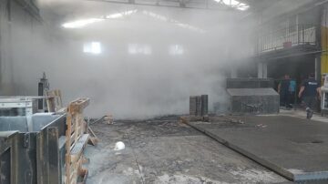 Bronz patladı 2 işçi ağır yaralandı!