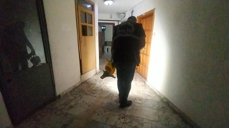 Çorum’da dernek binasını kurşunladılar!