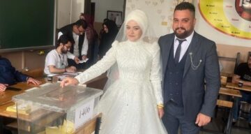 Gelin ve damat oylarını kullandı