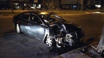 Kaza yaptı aracı bırakarak kaçtı!