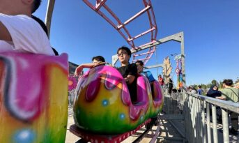 Lunapark’ta gönüllerince eğlendiler