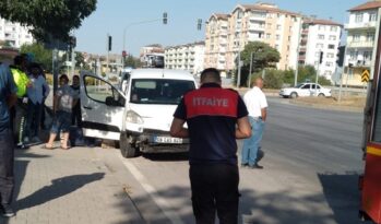 Aracın bagajında mahsur kaldı!