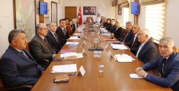 Kütüphane yöneticileri ile görüştü