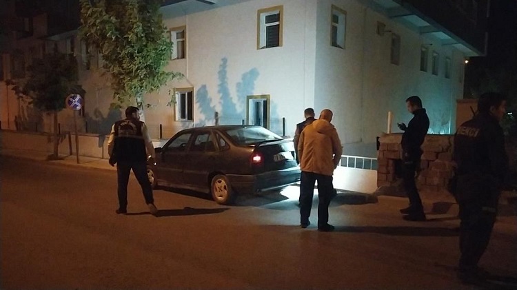 Otomobil sürücüsü şaştı kaldı!