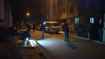 Sopalarla geldiler etrafa ateş ettiler