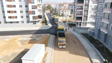 Asfalt çalışmaları devam ediyor