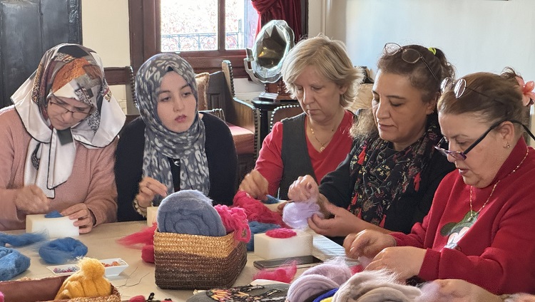 Keçe tasarım atölyesi başladı