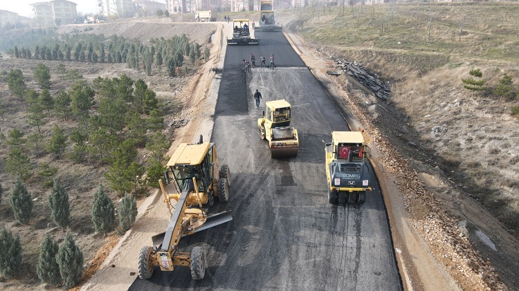 Akkent’e yeni giriş yolu açıldı