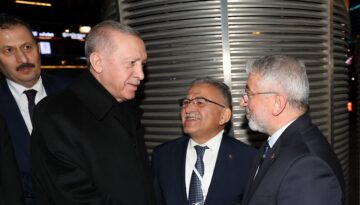 Aşgın Cumhurbaşkanı ile görüştü