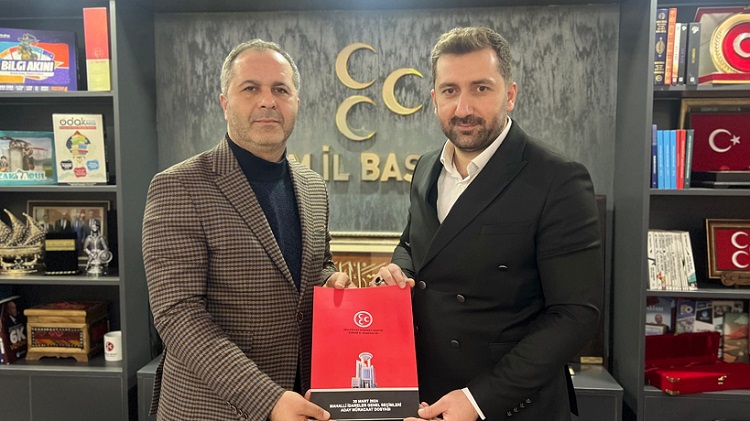 Eski başkanlar siyaset meydanında