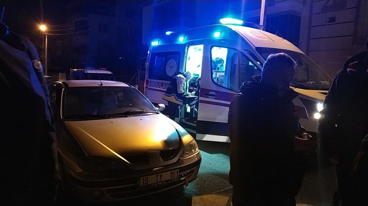 Kardeşini ve oğlunu bıçakla yaraladı!
