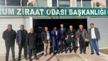 Tahtasız çiftçi temsilcilerini dinledi