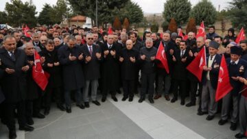 Çorum’da şehitler için dua