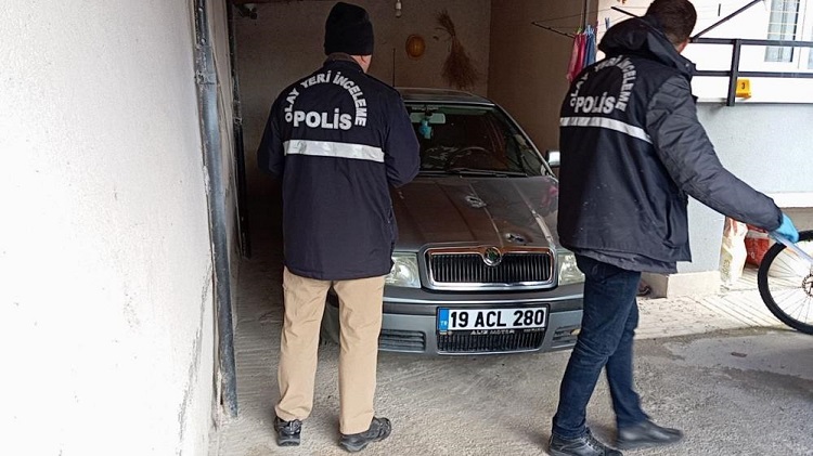 Park halindeki aracı kurşunladılar!