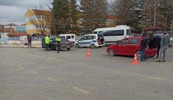 Denetimlerde çok sayıda silah ele geçirildi