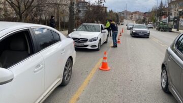 Kurallara uymayan sürücülere ceza yağdı!