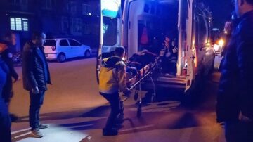Çocuklar parkta kavga etti 2 yaralı!