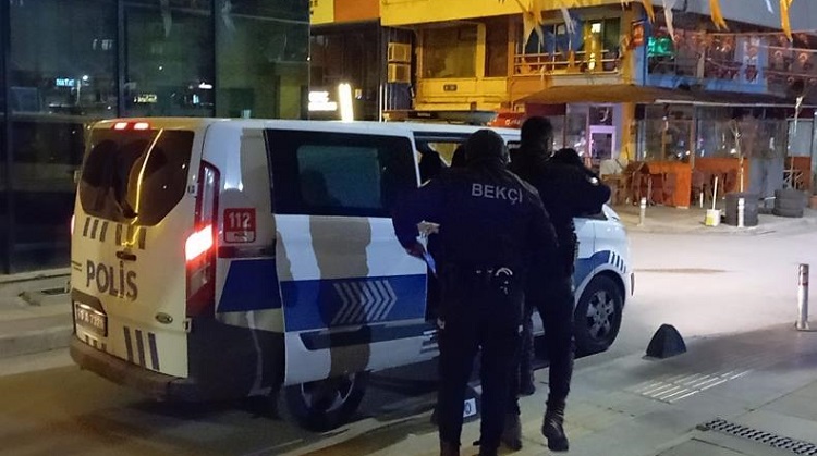 Mahalle bekçilerinden kaçmaya çalıştı!
