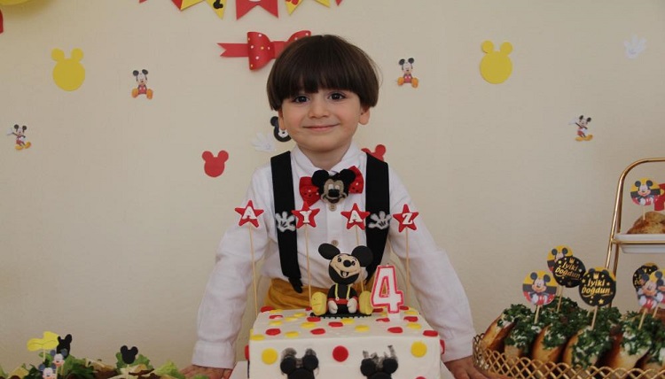 Ayaz 4 yıl sonra doğum gününü kutladı