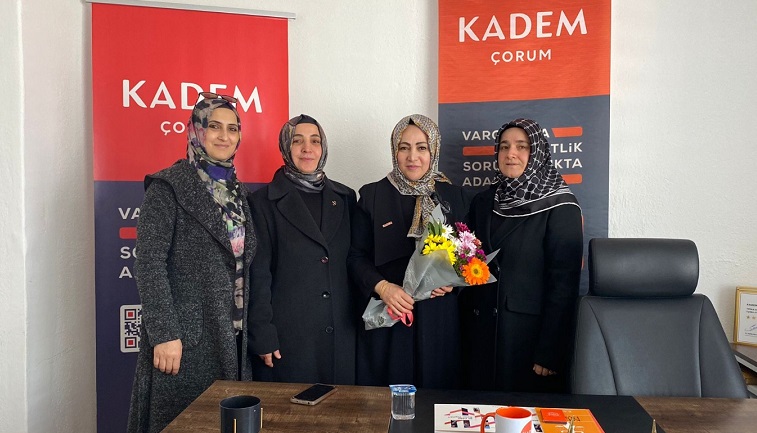 Yeniden Refah kadınlar gününü kutladı