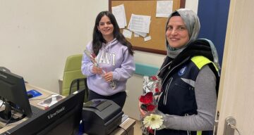 Belediye sağlık çalışanlarını unutmadı