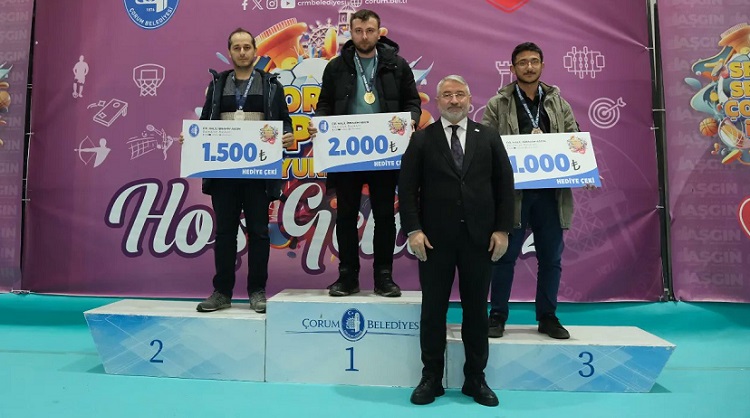 Spor oyunlarında ödüller verildi