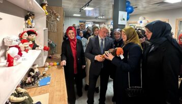 Kadın emeği çarşısı açıldı