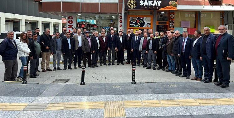 Muhtarların sorun ve taleplerini dinledi