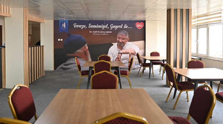 Emekliler Lokali açılışa hazırlanıyor