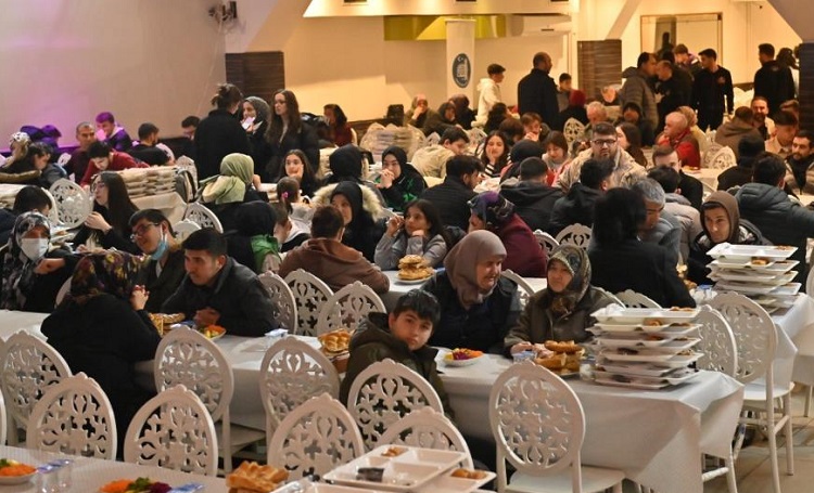 Belediye hemşeri iftarı düzenliyor