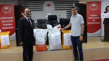 Ayçiçek ve nohut tohumu dağıtıldı