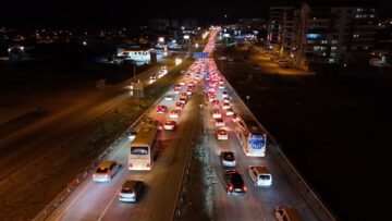 Bayram dönüşü trafik yoğunluğu