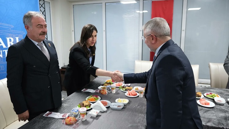 Aşgın muhtarlarla bir araya geldi