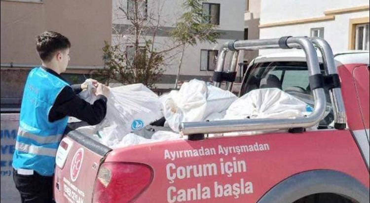 Gönüller arası köprü oldular