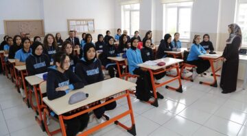 Öğrencilere 112 Çağrı merkezi anlatıldı