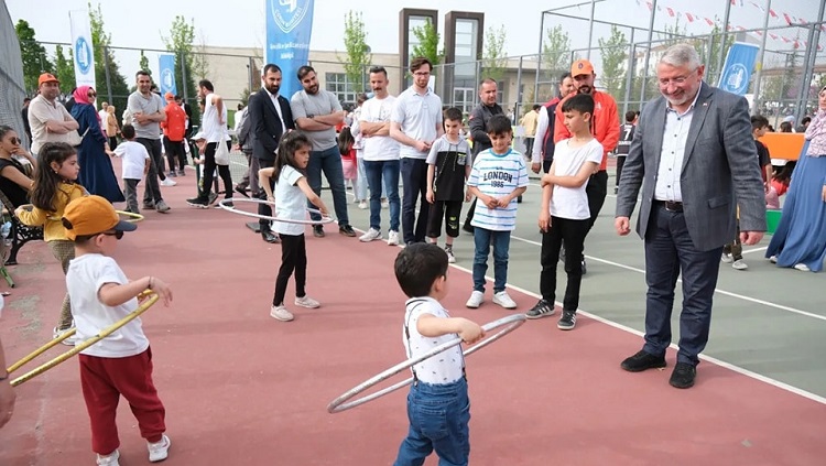Millet Bahçesi çocuklarla şenlendi