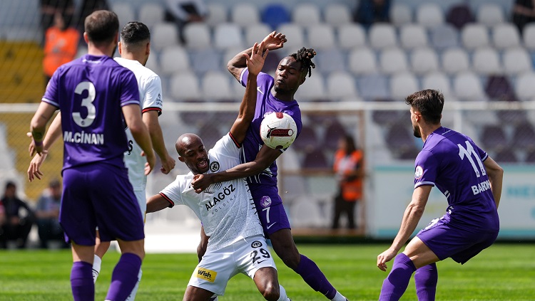 Çorum FK deplasmanda güldürdü