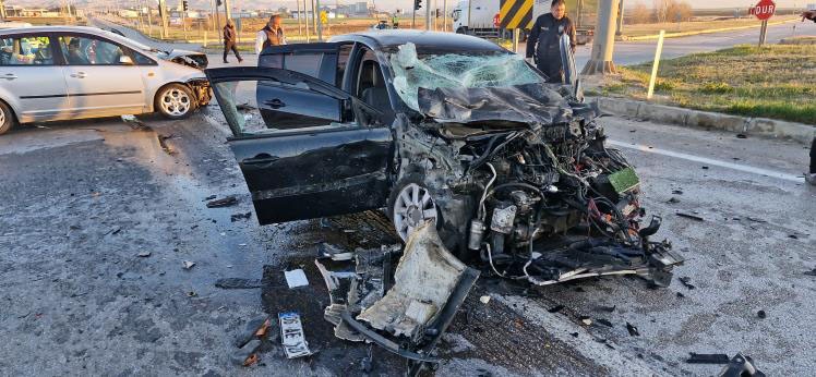 Bayram tatili yolunda zincirleme kaza!