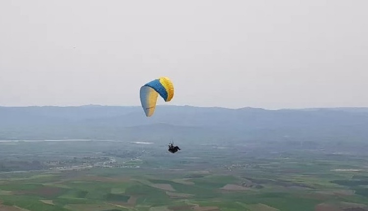 Bayat’ta yamaç paraşütü etkinliği