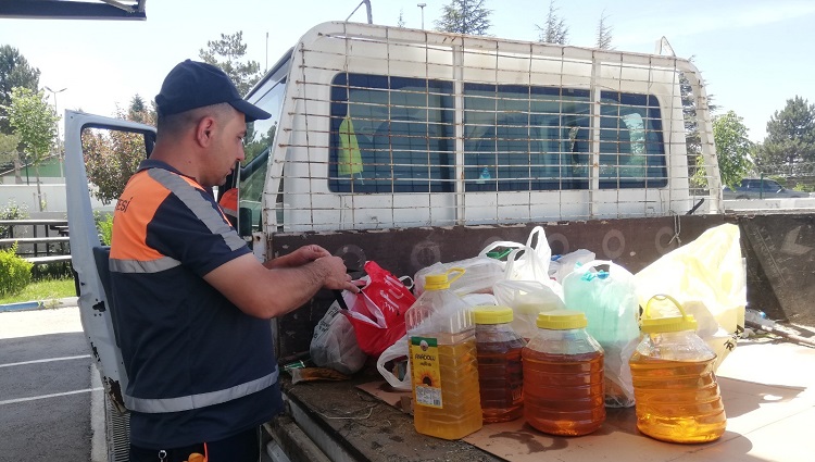 Bitkisel atık yağ toplamada yarıştılar