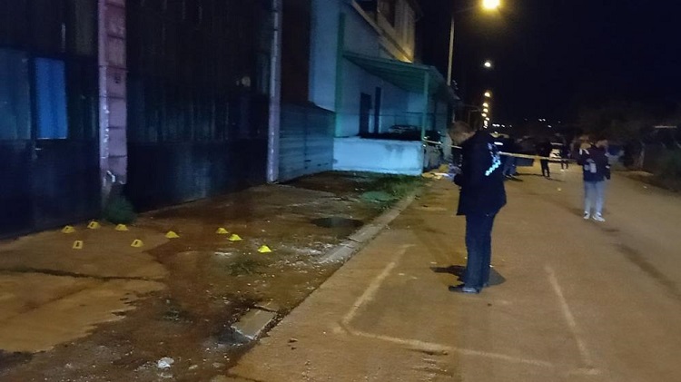 İki grup arasında silahlı bıçaklı kavga!