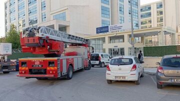 Kız öğrenci yurdunda yangın paniği!