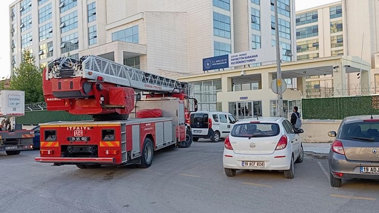 Kız öğrenci yurdunda yangın paniği!