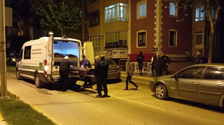 Eşi tarafından banyoda ölü bulundu!