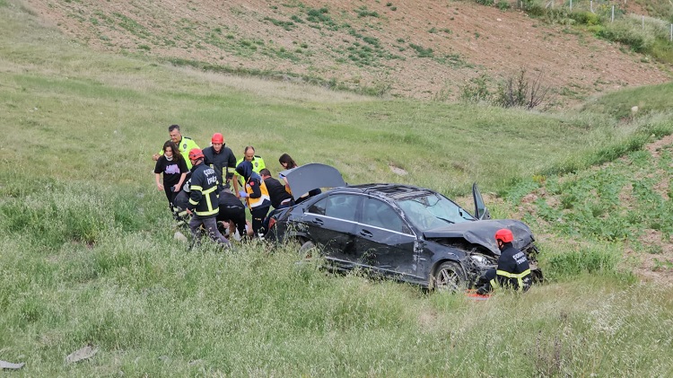 Yamaçtan devrildi 40 metre yuvarlandı