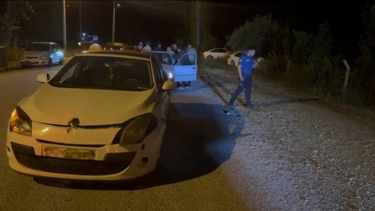 İki otomobil çarpıştı 7 yaralı!