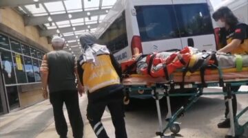 Traktörün altında kaldı durumu ağır!