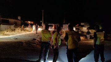 İki otomobil çarpıştı: 1’i çocuk 4 yaralı